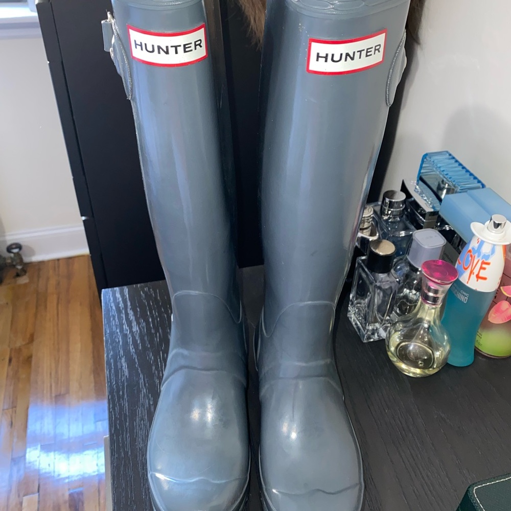 Hunter rain boots, slightly worn. Great condition.